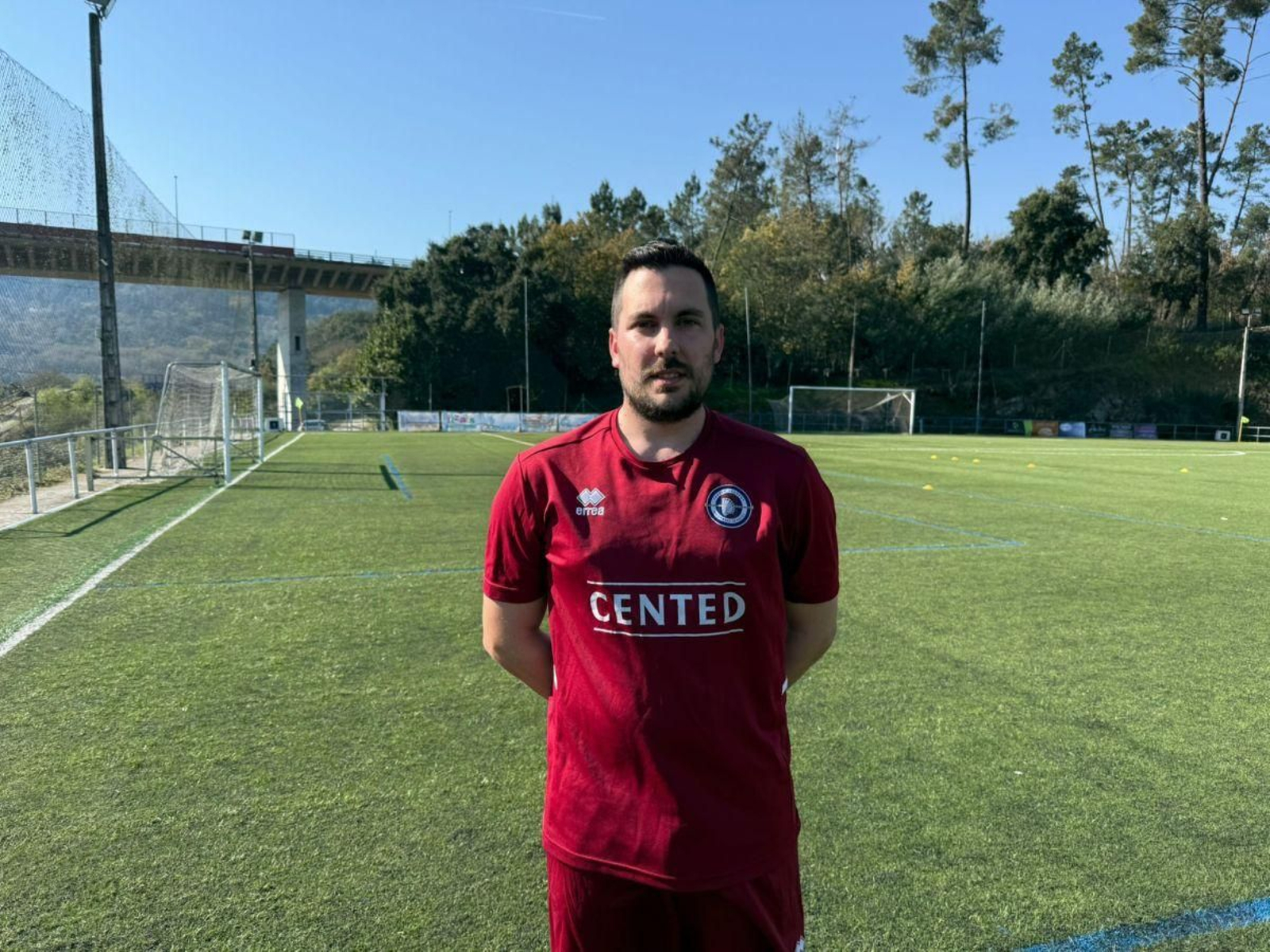 Dani Prado, nuevo técnico del Cented, antes del inicio de un entrenamiento.