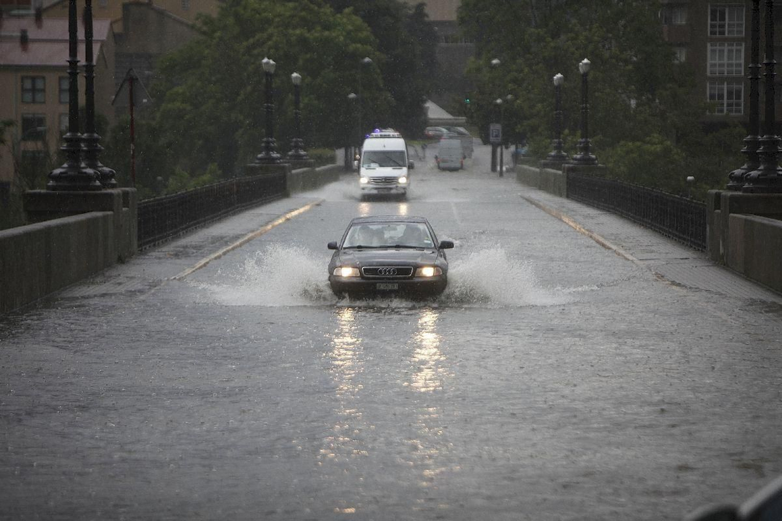 El Puente Nuevo, inundado a causa de las lluvias.