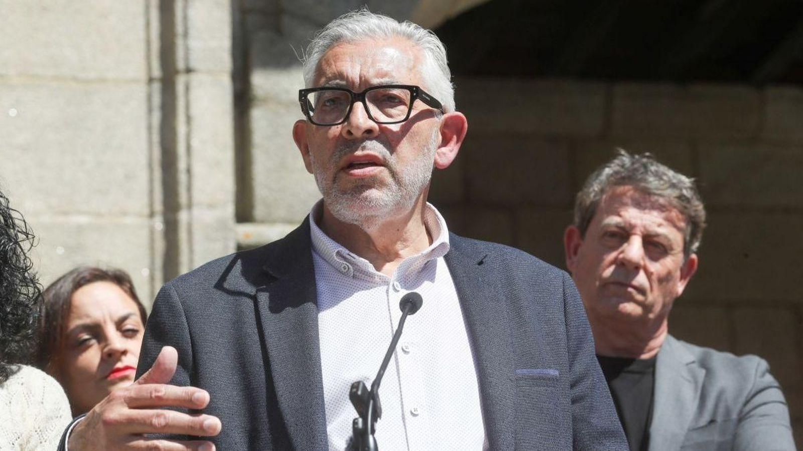 El actual alcalde socialista de Lugo, Miguel Fernández, acompañado sel secretario xeral, Gómez Besteiro.