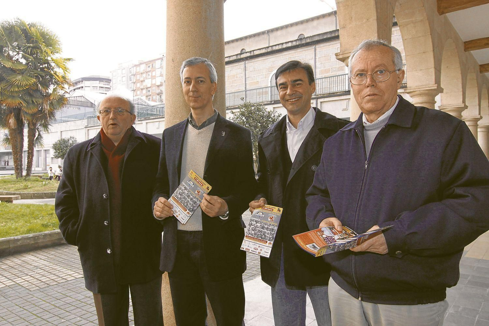 El padre Mariano Castaño, a la izquierda, falleció esta pasada semana.