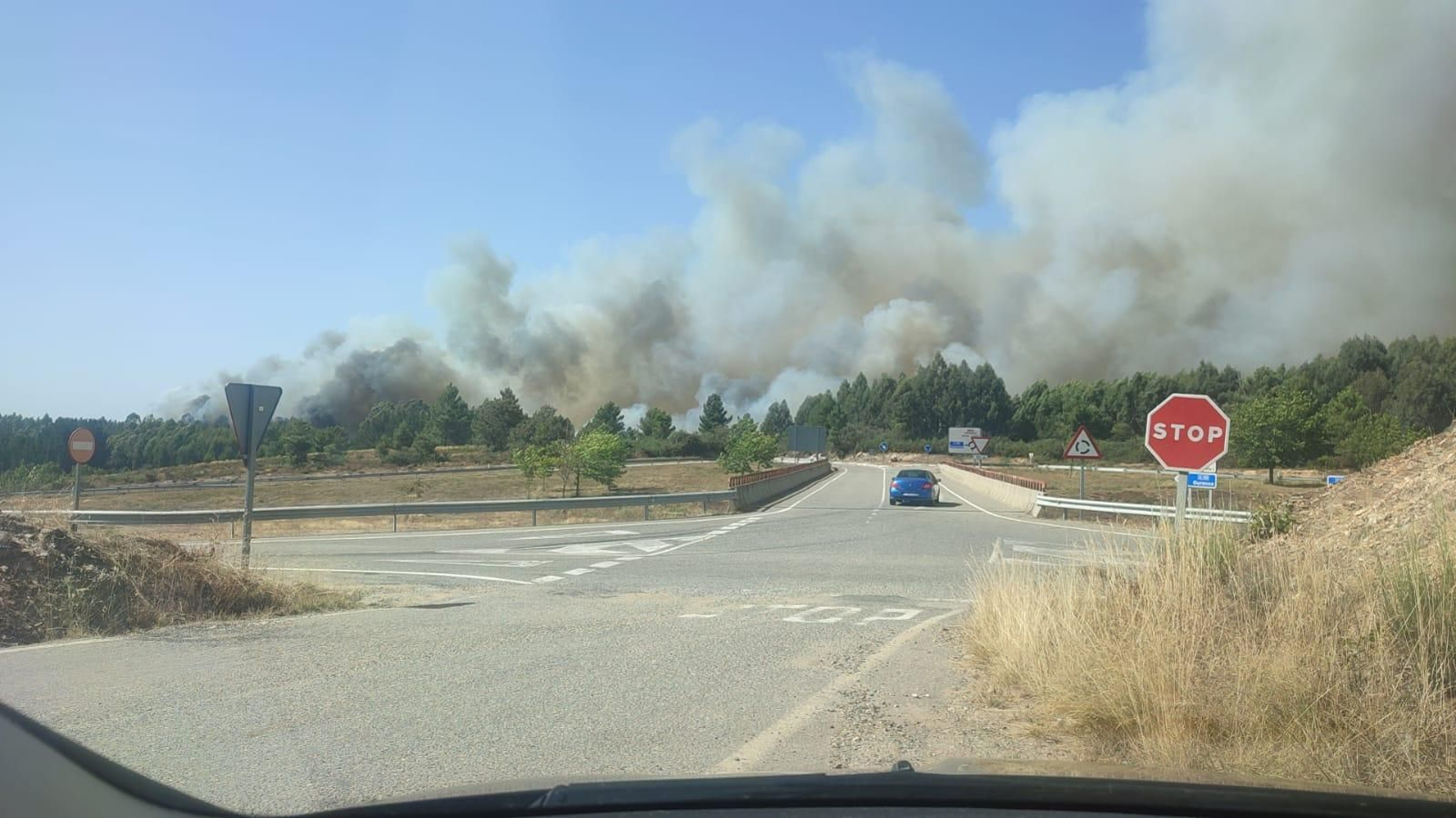 Incendio en Riós. LR