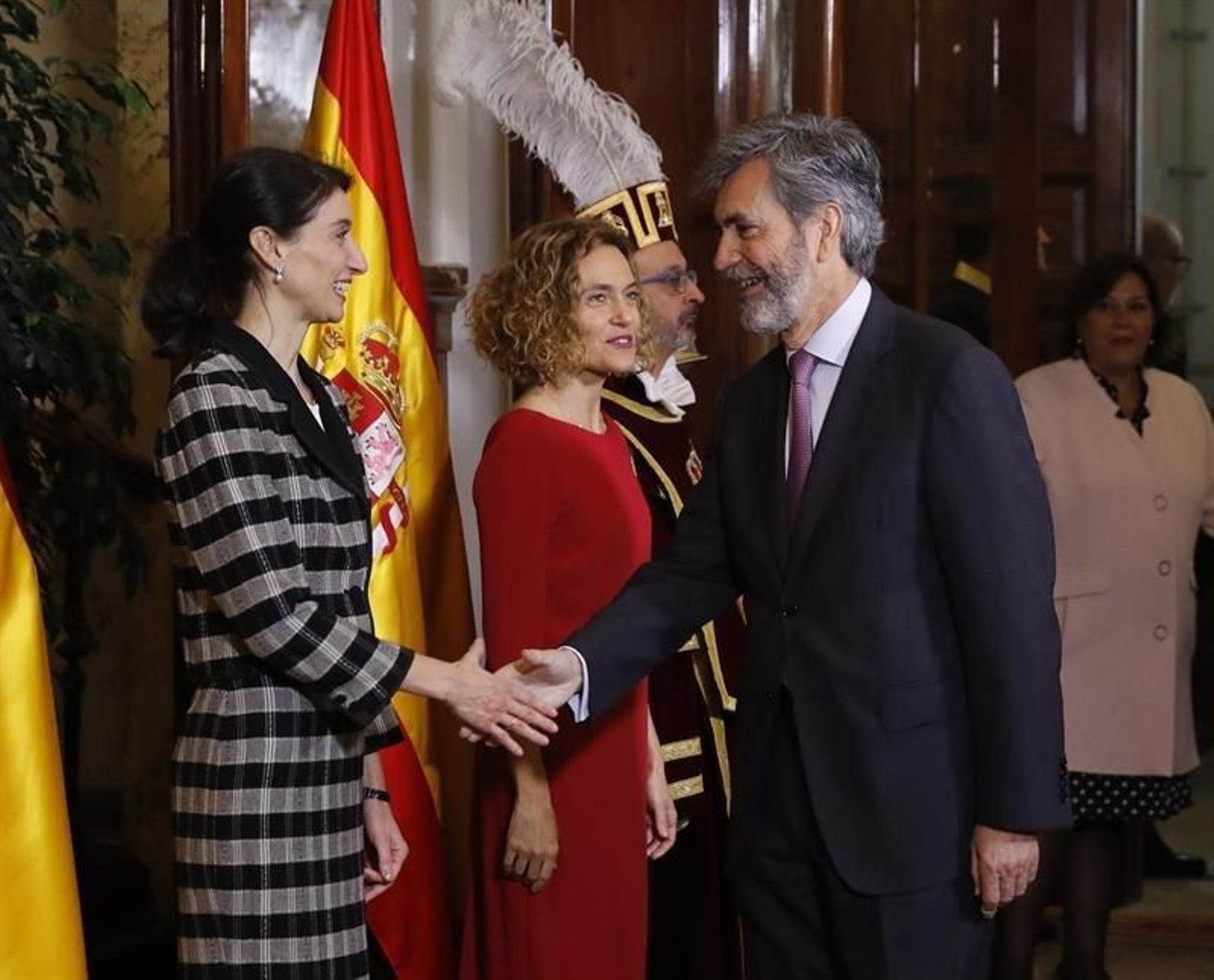 Las presidentas del Congreso y del Senado, Meritxell Battet y Pilar Llop, respectivamente, reciben al presidente del Consejo General del Poder Judicial, Carlos Lesmes,