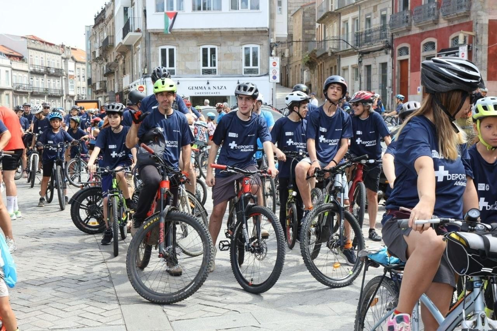 Galería | El ciclismo toma Vigo con la primera edición del Día de la Bici de Atlántico