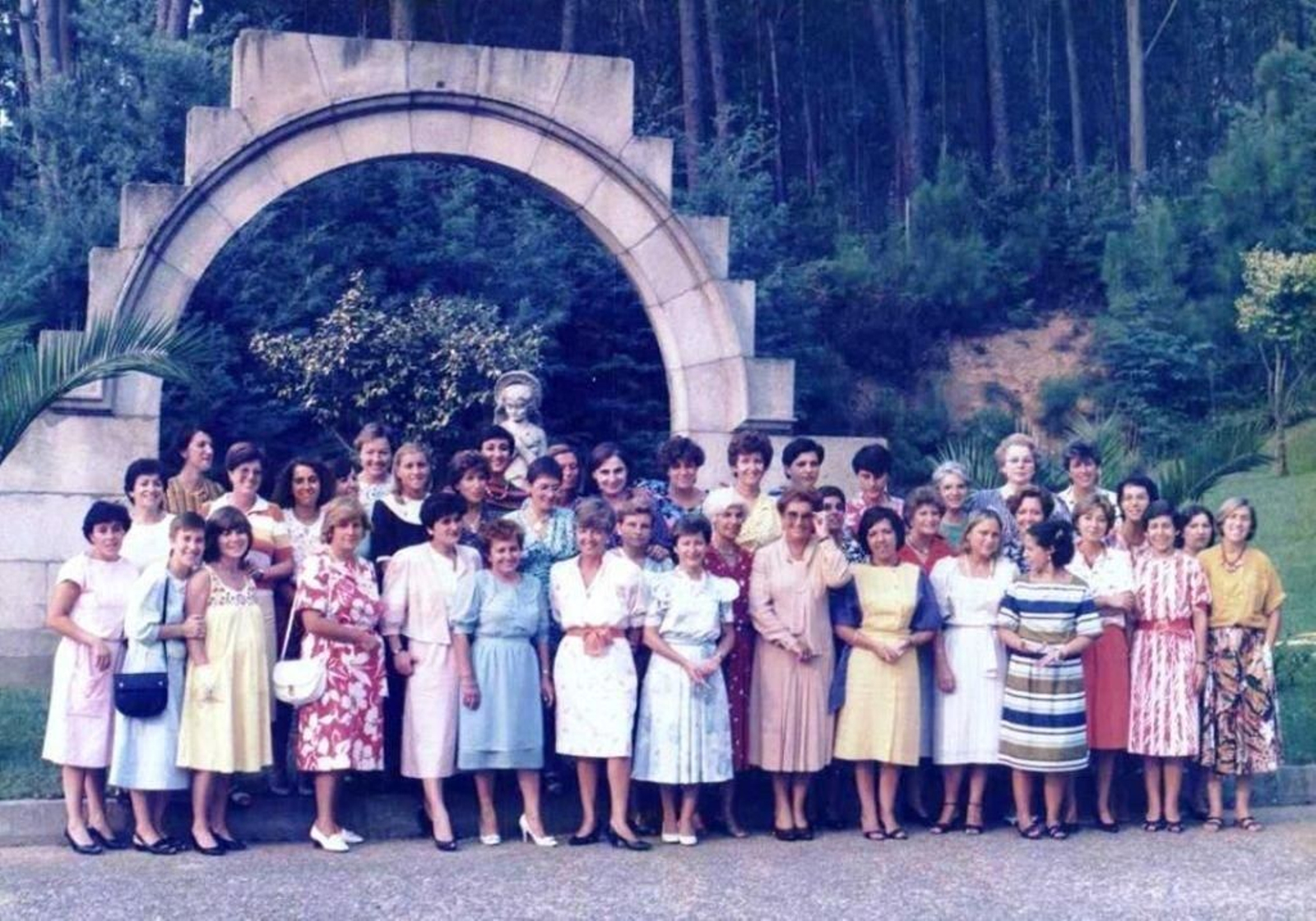 Las profesoras de los primeros años en Las Acacias.
