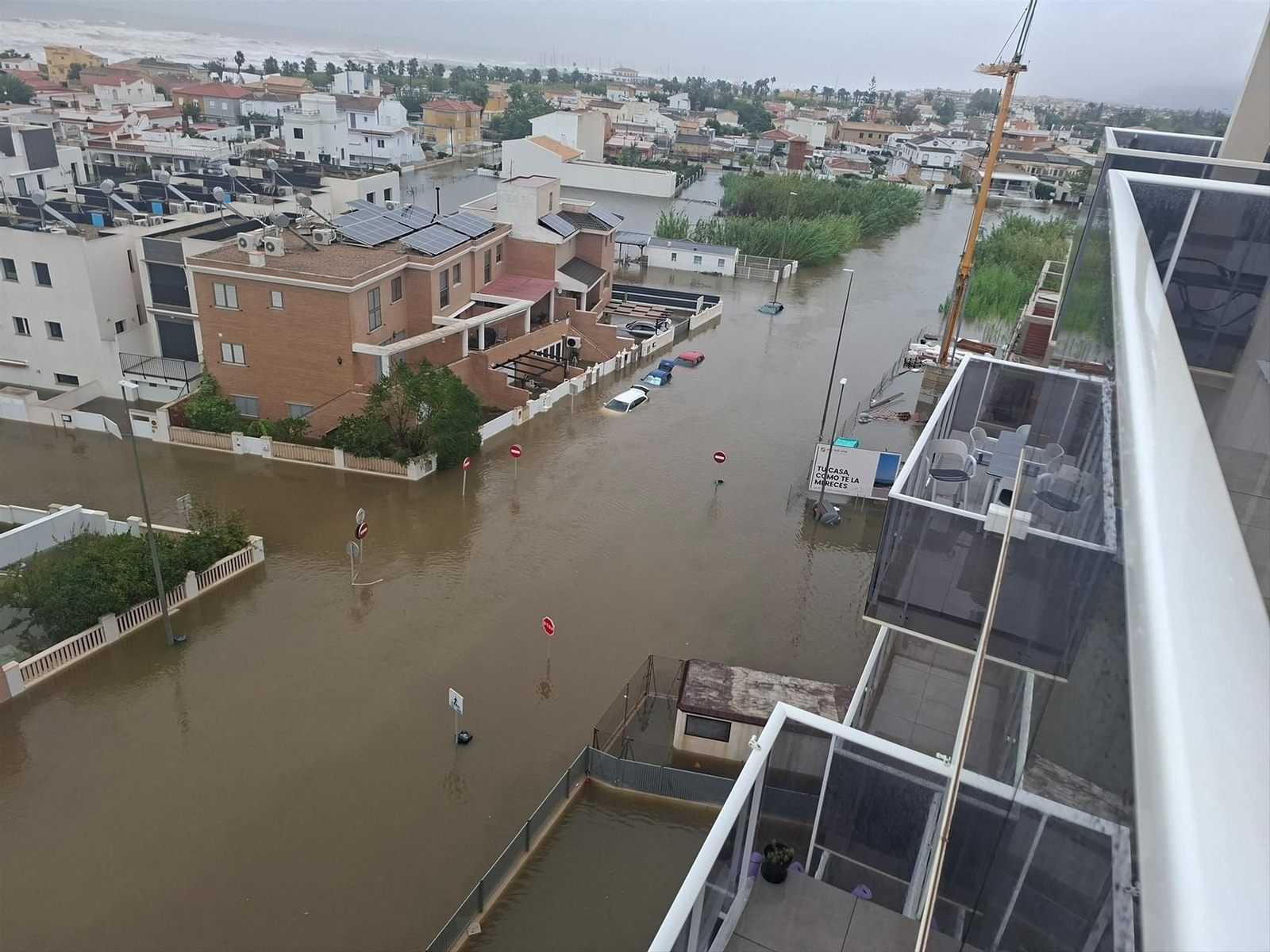 Galería | Calles anegadas y lluvias torrenciales: el paso de la DANA por el Mediterráneo