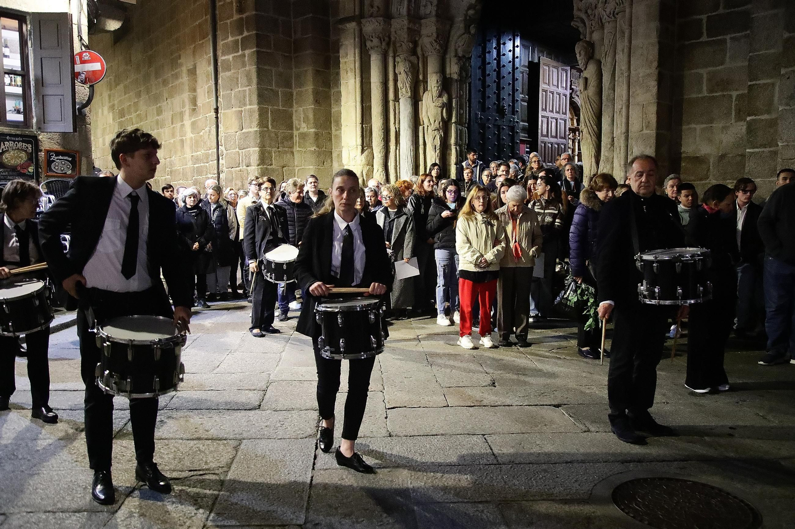Galería | El via crucis del Cristo de los Desamparados, en fotos
