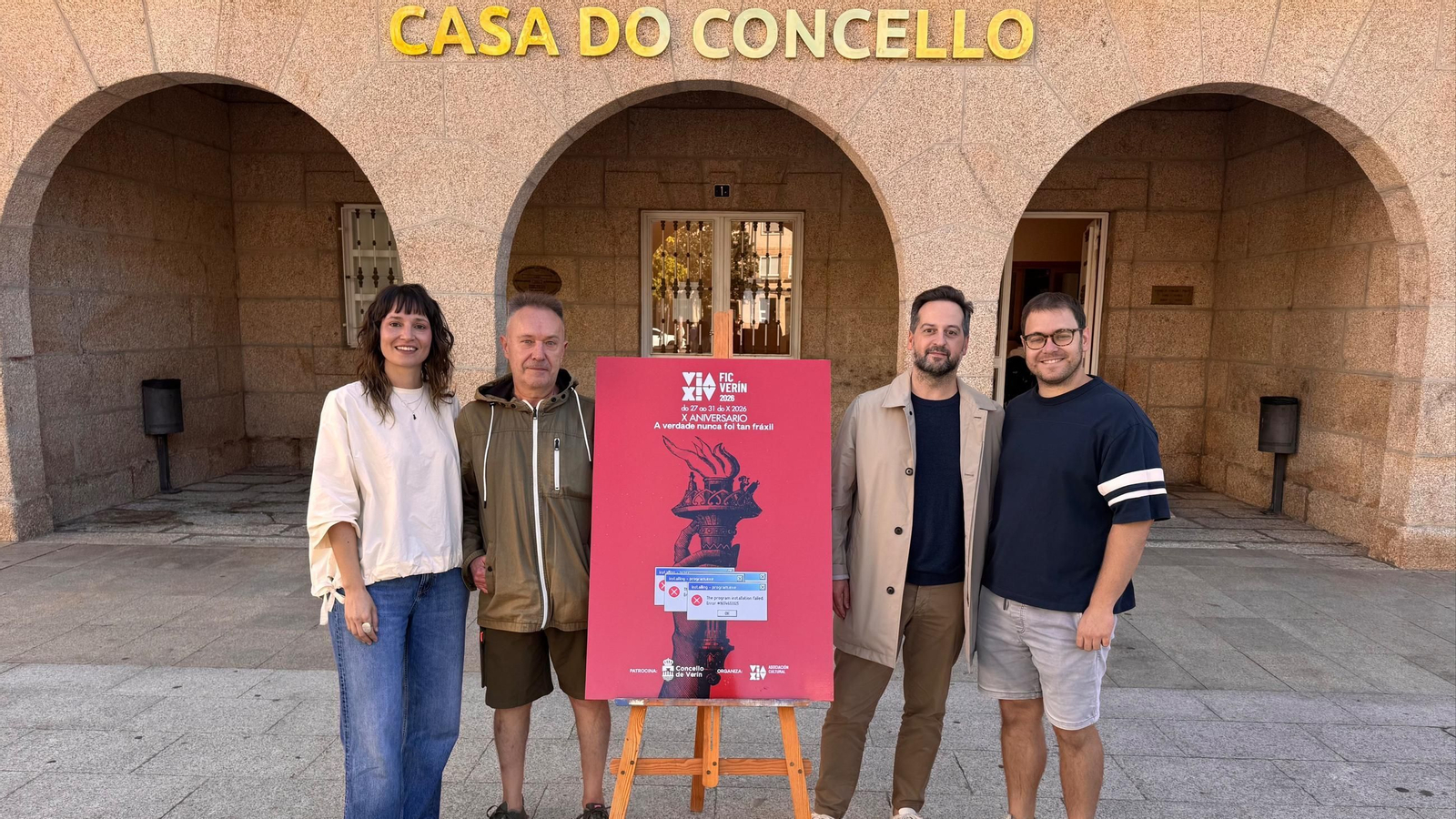 Samanta Barreira, Jorge Godás, Carlos Montero y Alex Nieves, con el cartel del FIC 2026.