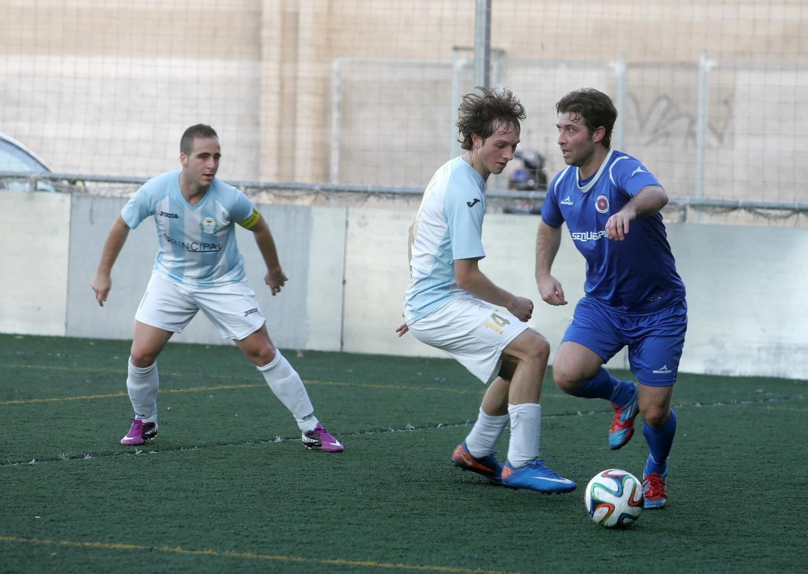 La UDO sumó su undécima victoria después de un complicado partido ante el Sp.Carballiño (JOSÉ PAZ)