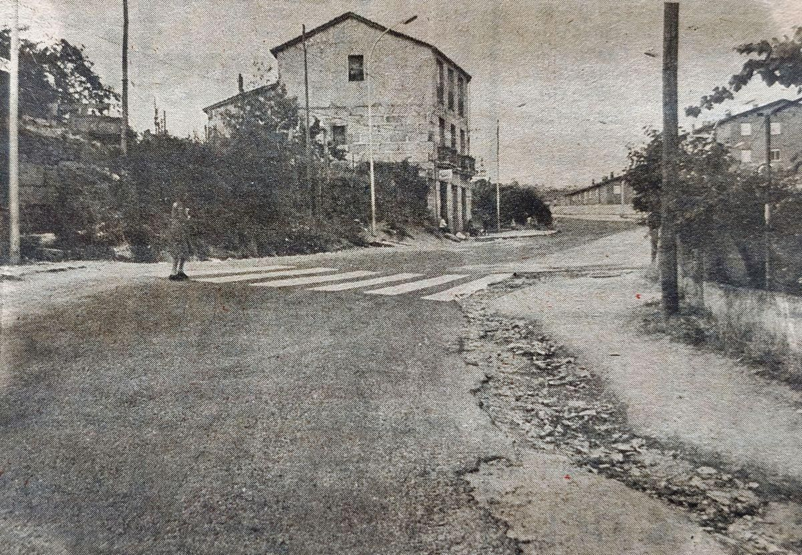 Paso de peatones en Barrocás.