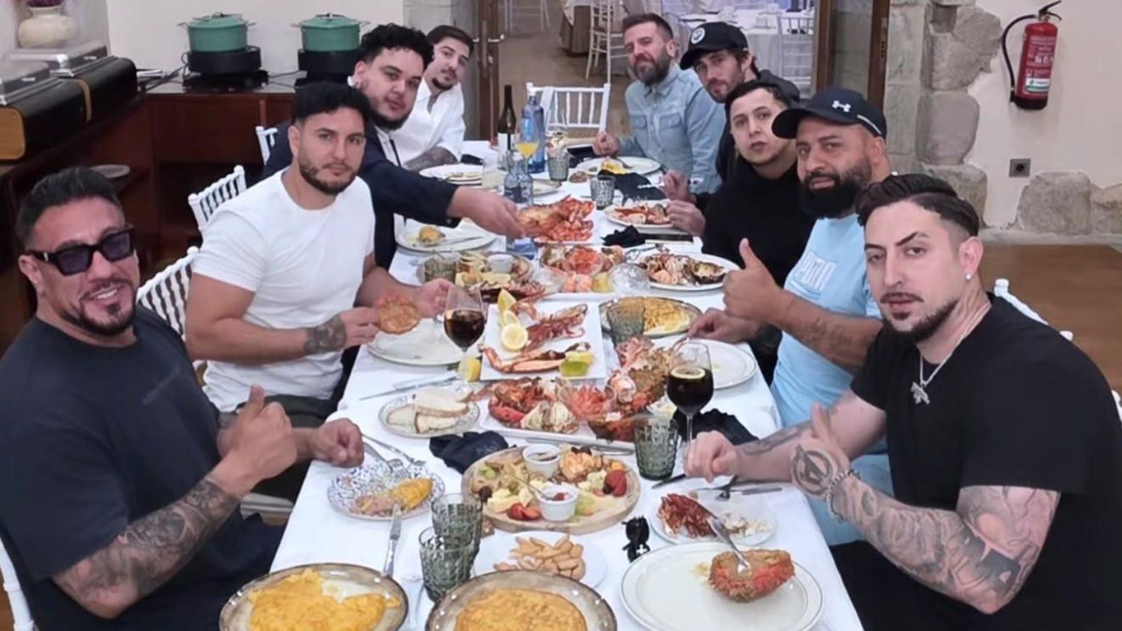 Mariscada de Omar Montes y compañía