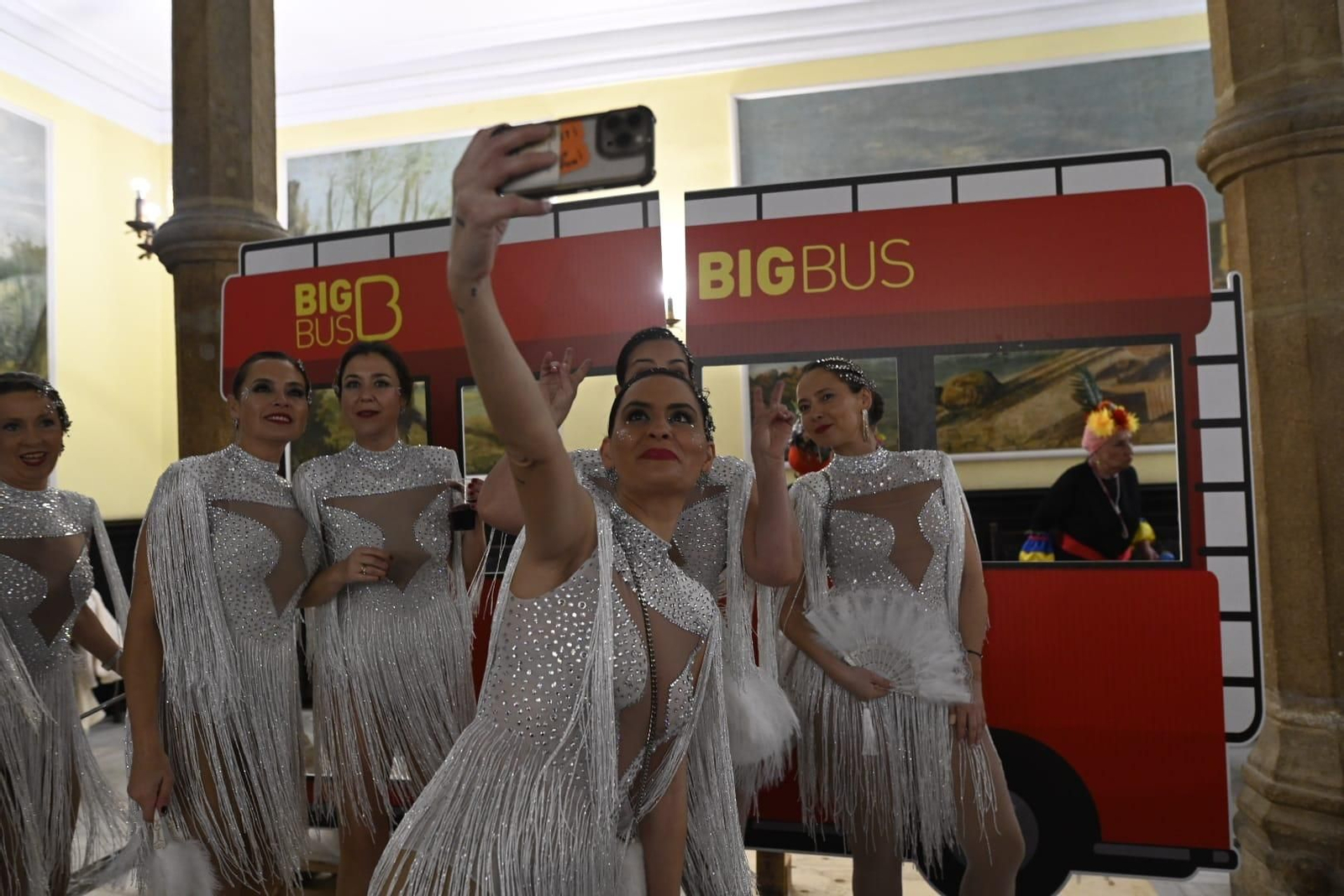 Así vivió Ourense su Jueves de Comadres