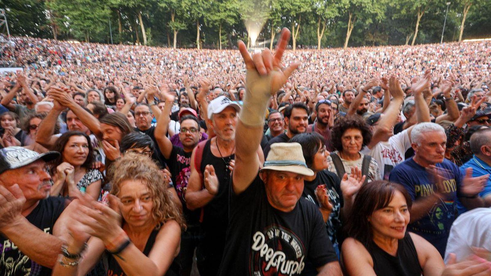 Miles de seguidores de Deep Purple disfrutaron con el primer concierto de Castrelos.