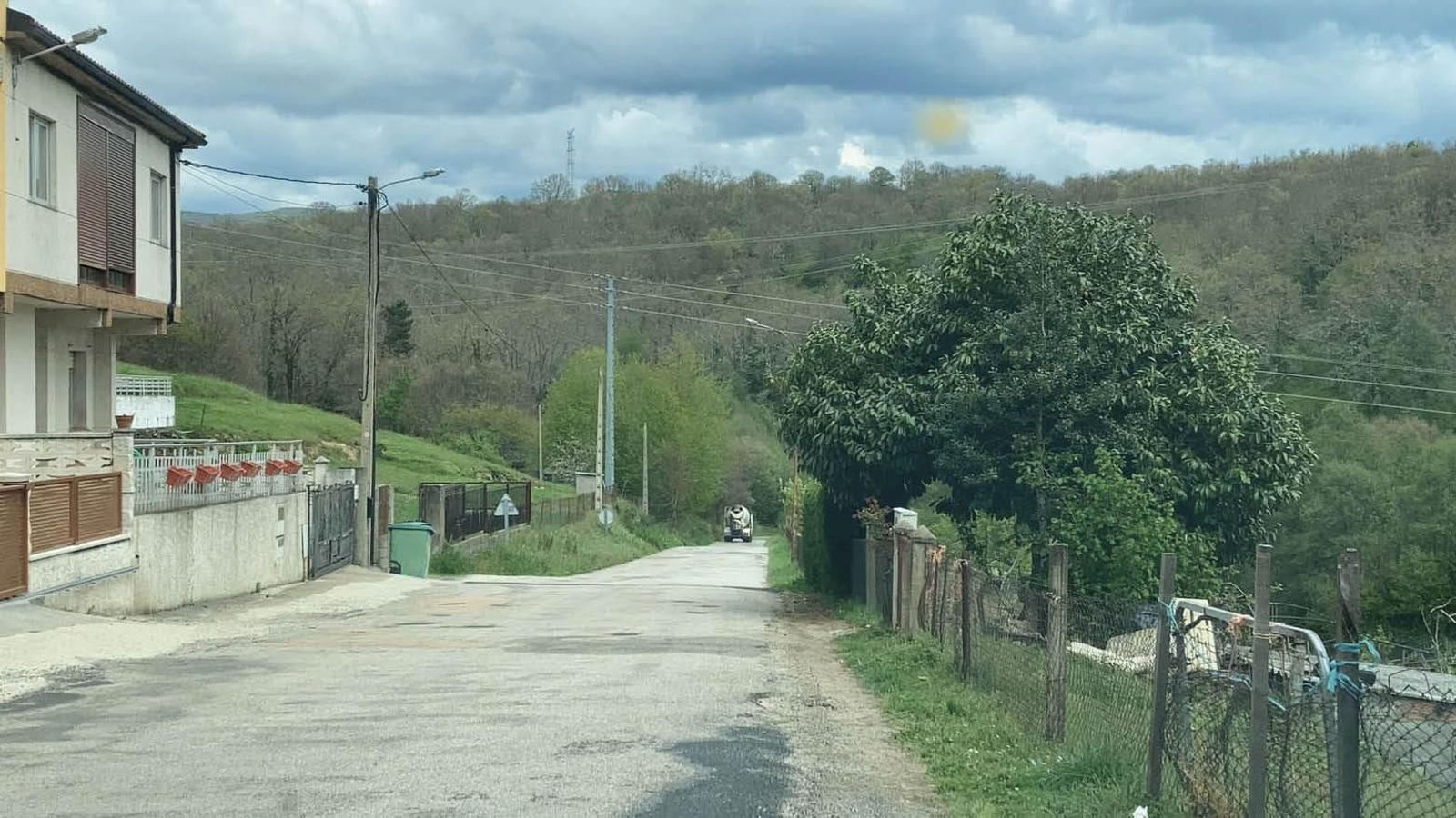 Carretera de San Agostiño en Viana do Bolo.