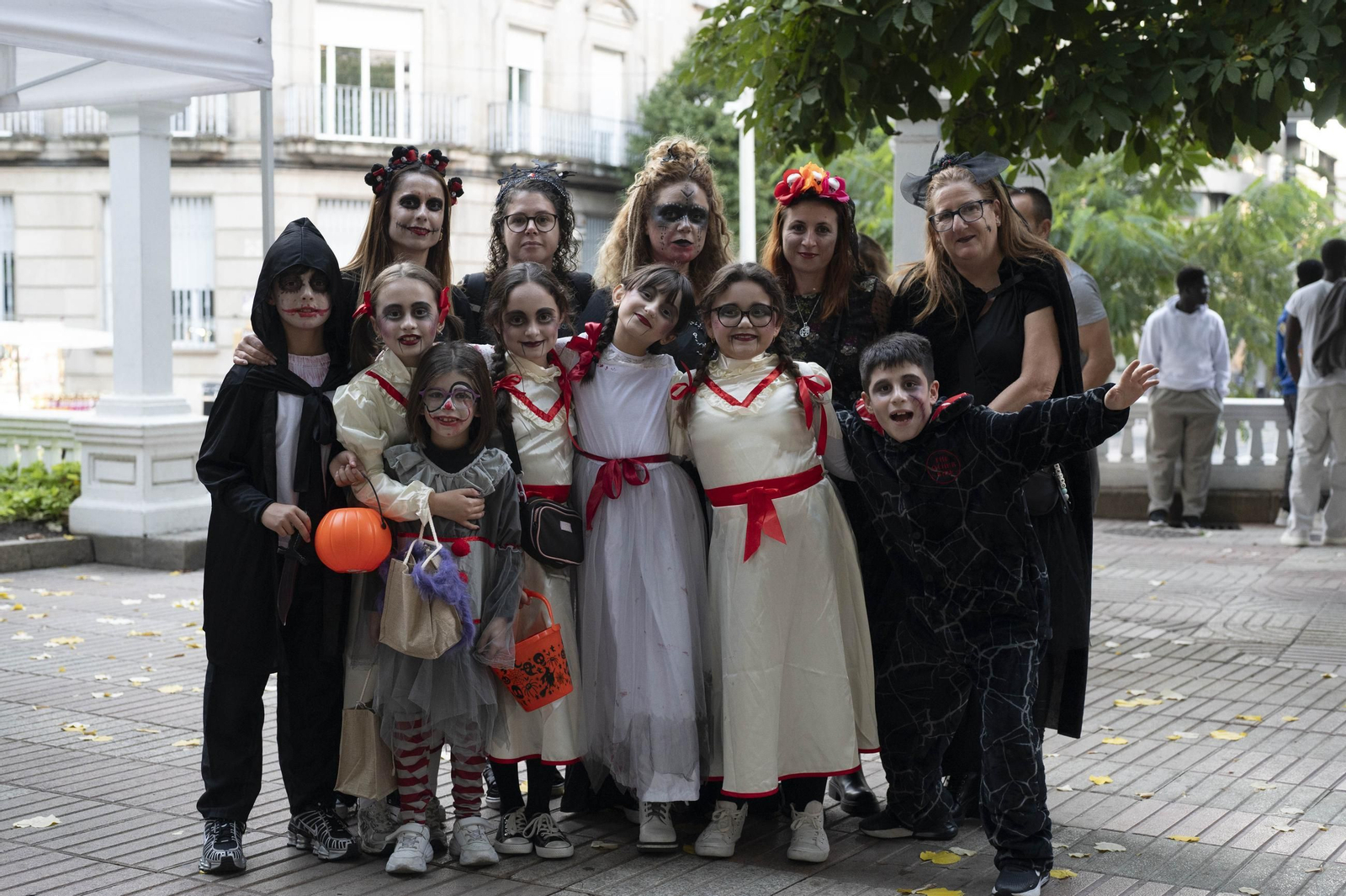 Galería | Ourense se transforma en una ciudad de miedo para celebrar Samaín