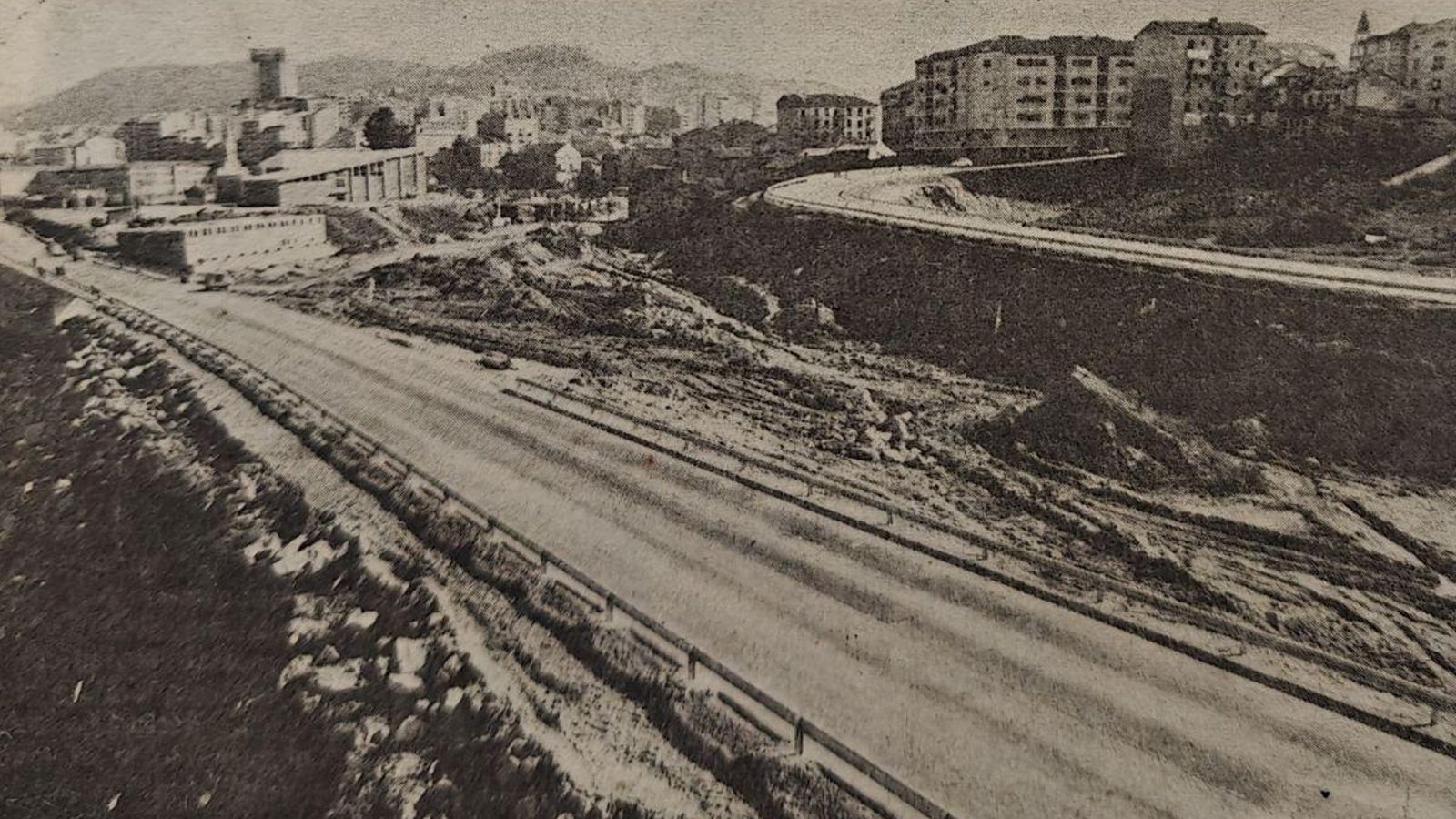 Obras suspendidas en plena ciudad de Orense.