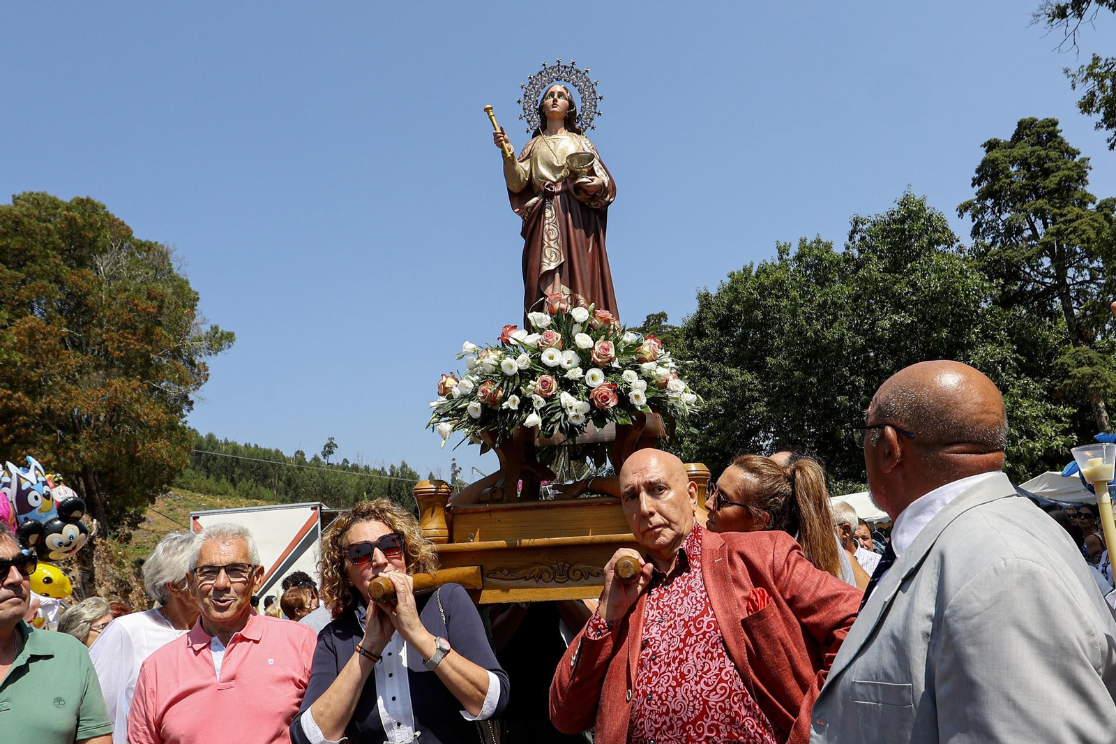 Galería | Ribarteme procesiona a Santa Marta sin "caixóns"