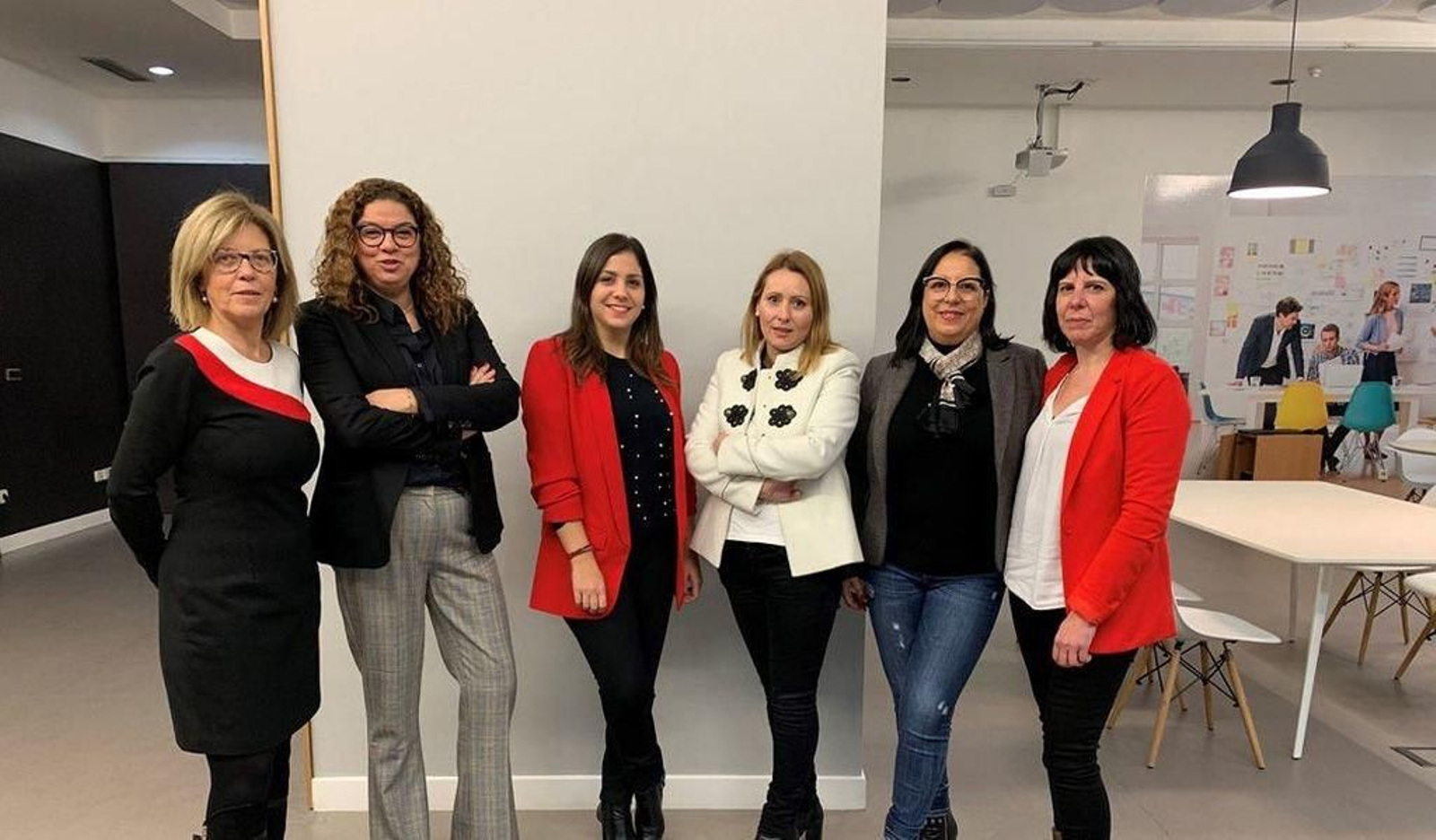 Empresarias refuerza su directiva