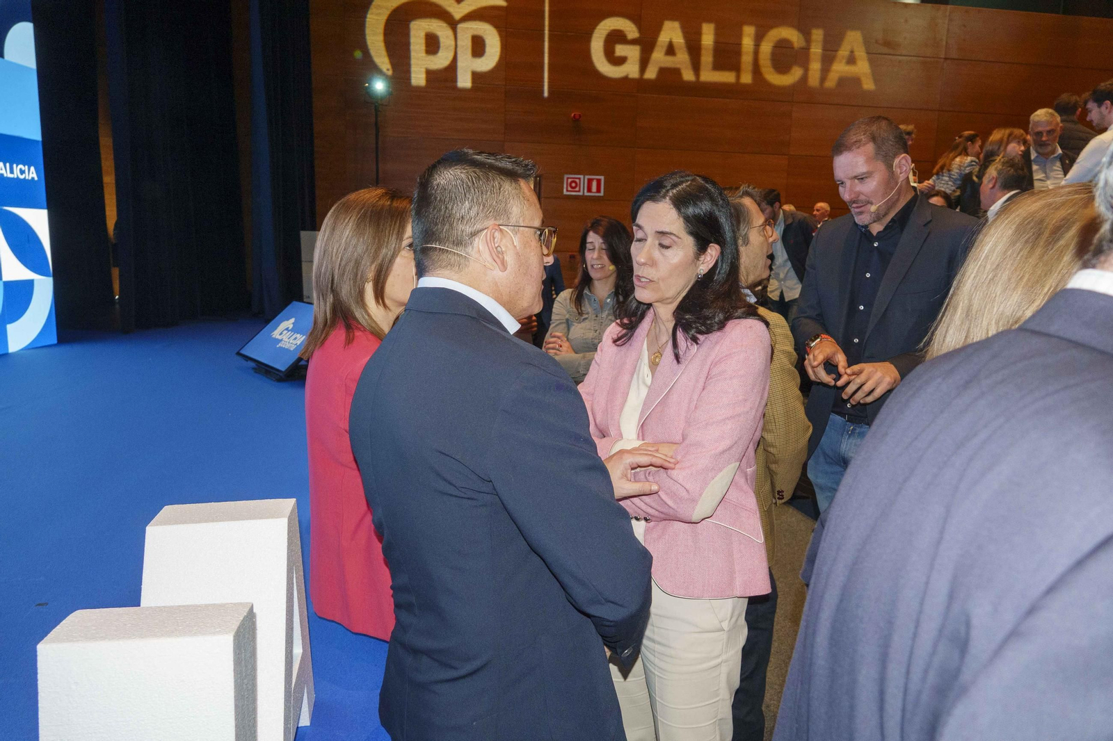 Galería | Rueda lidera el acto del PPdeG en Vigo y hace balance del mandato