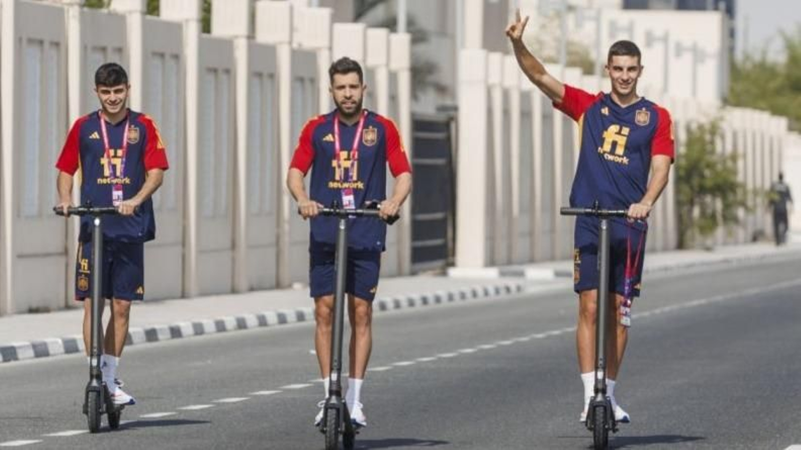 Ferran (derecha) ve una mezcla perfecta de juventud y veteranía en el equipo.