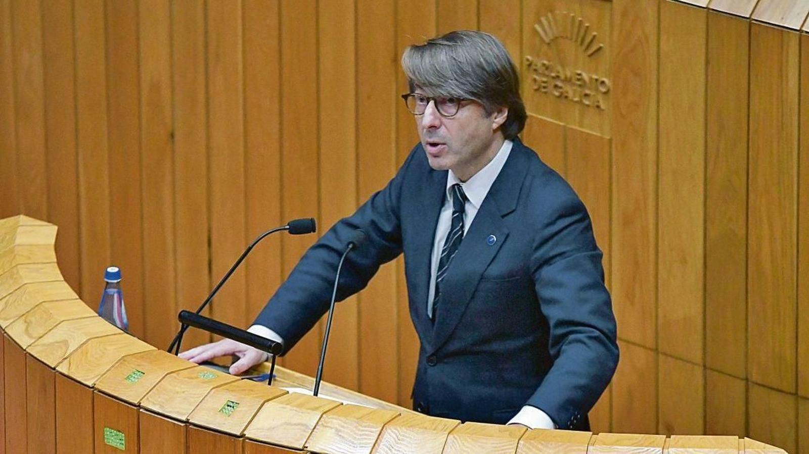 El conselleiro de Facenda, Miguel Corgos, durante una intervención en el Parlamento.