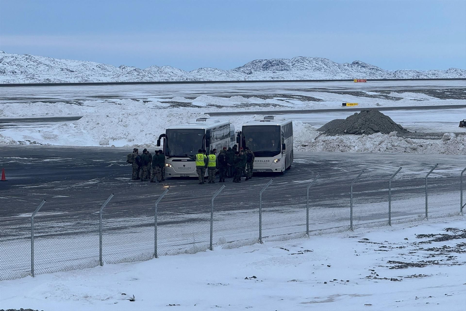 Personal militar alemán desembarca en Nuuk (Groenlandia)