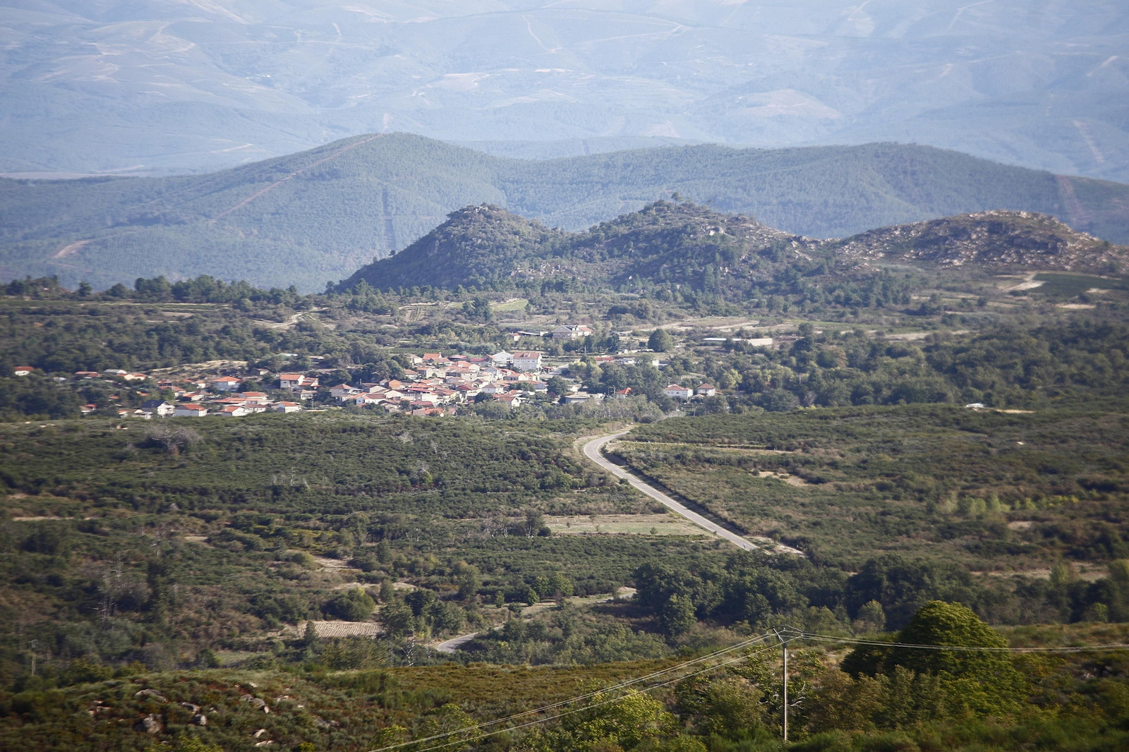 Pequeño núcleo de población en el Concello de Oímbra. (Foto: Miguel Ángel).