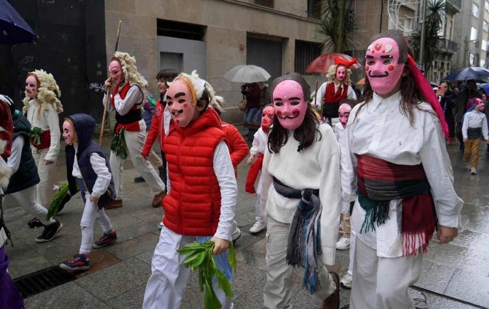 La Merdeirada Cativa dio inicio al Entroido