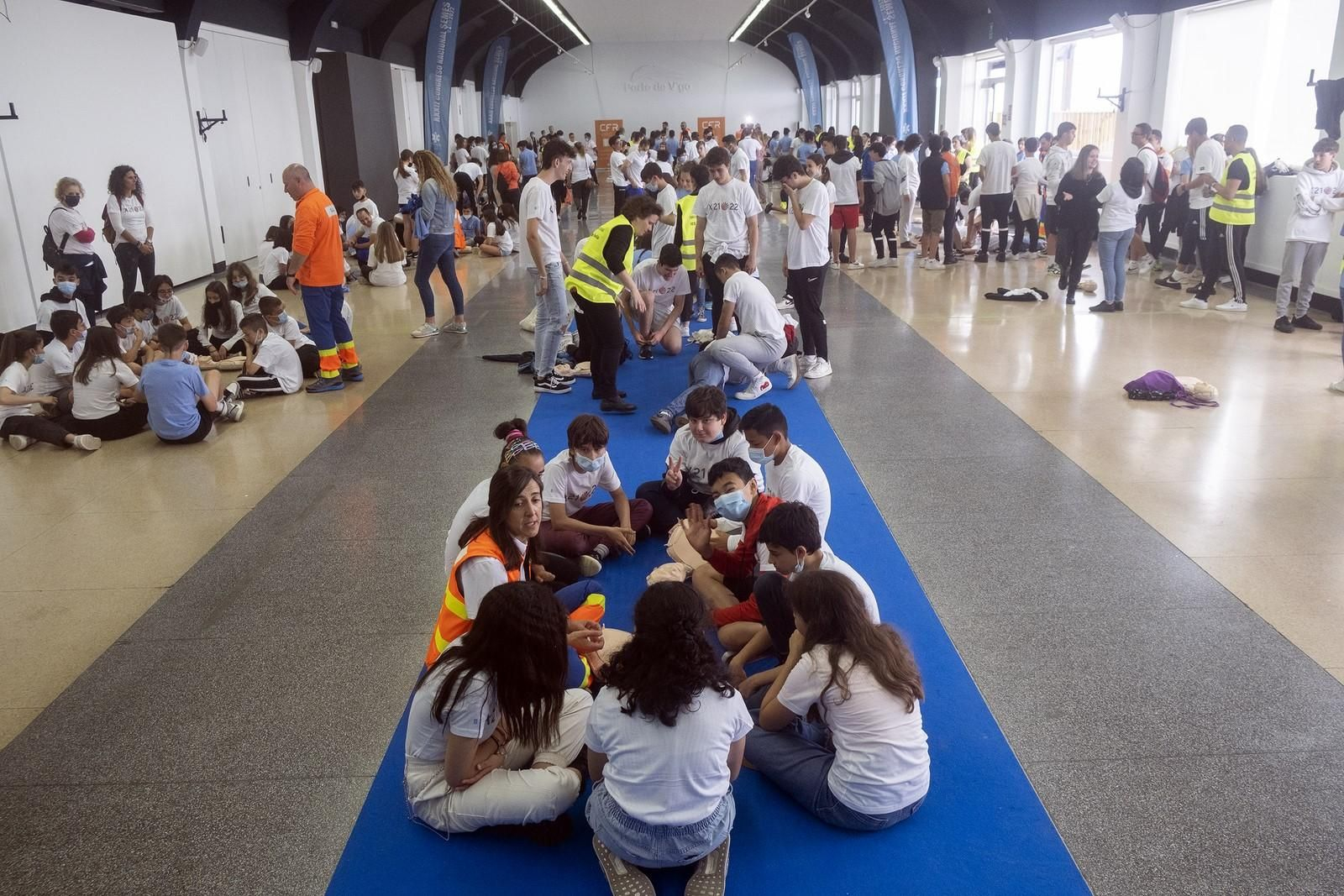 Una actividad del programa “RCP na Aula” en la Etación Marítima de Vigo.
