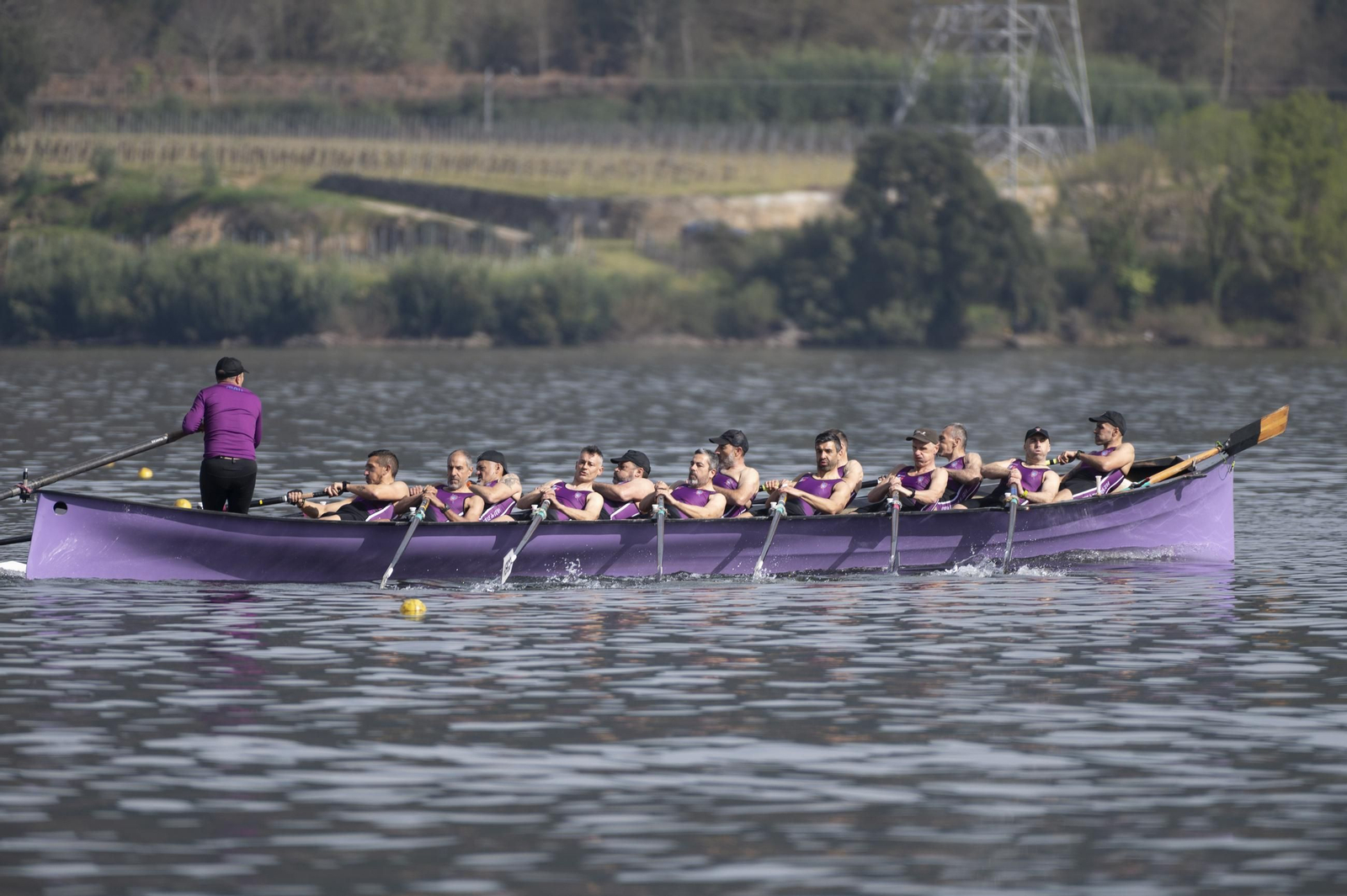 Galería | Las traineras conquistan y brillan en Castrelo de Miño