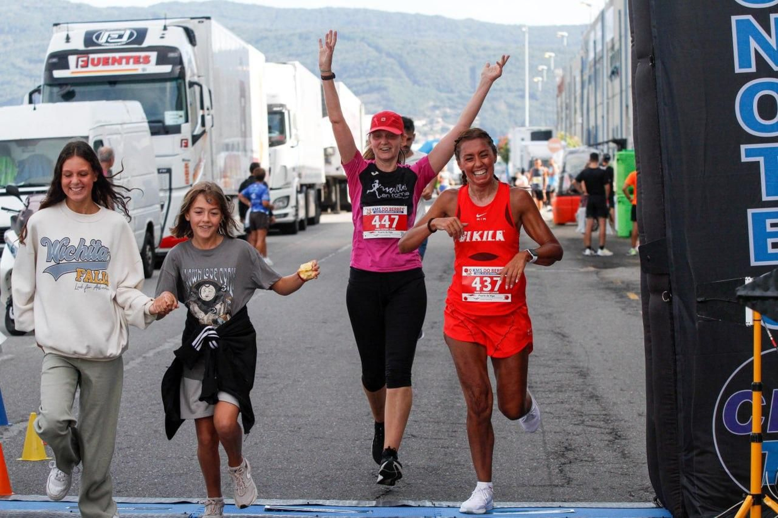 Popular carrera de 10km de O Berbés. // Jorge Santomé
