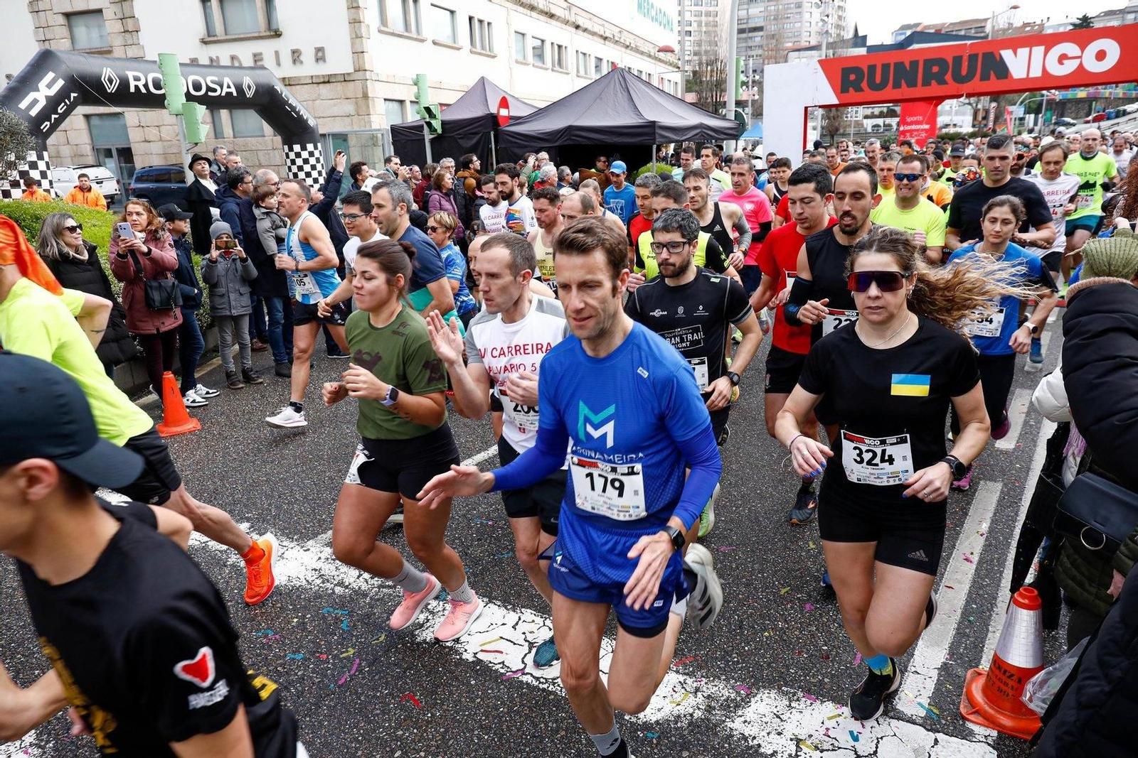 Salida de la carrera Calvario 5+5 desde Jenaro de la Fuente.