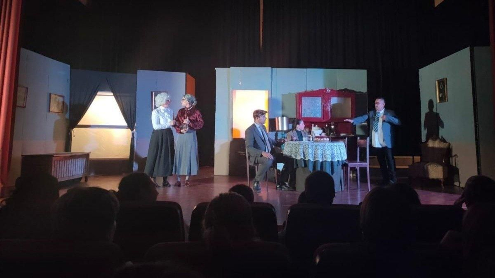 Una escena de la función, que tuvo lugar en la Casa de Cultura de Viana.