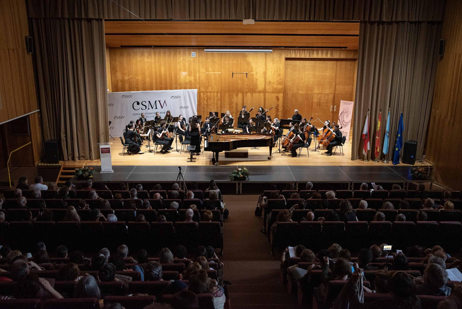 Un instante del primer concierto de la Orquesta de la UVigo.