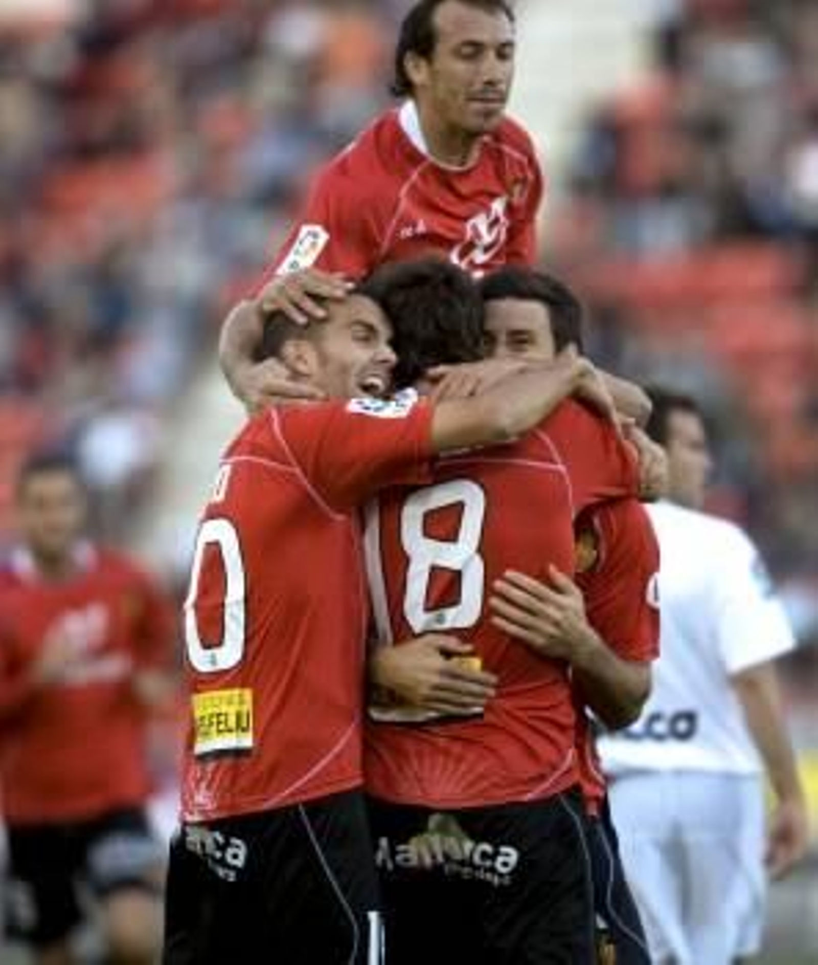 Los jugadores del Mallorca celebran la victoria.