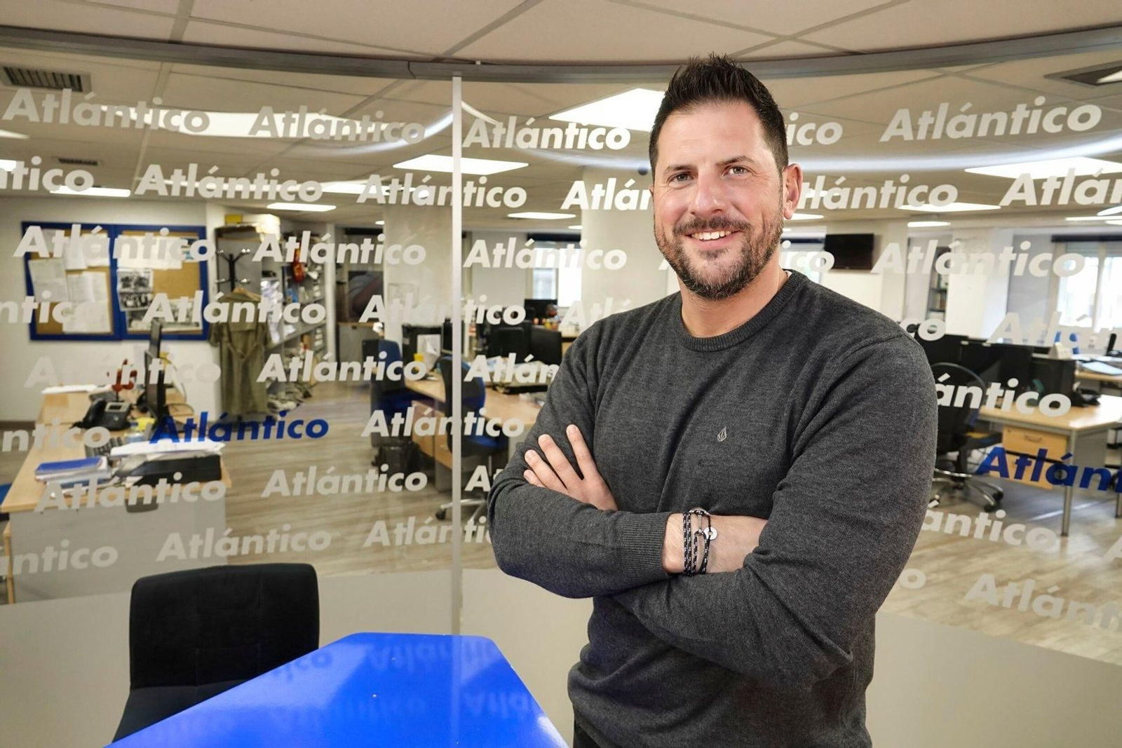 Javier Martínez, en el set de AtlánticoTV.