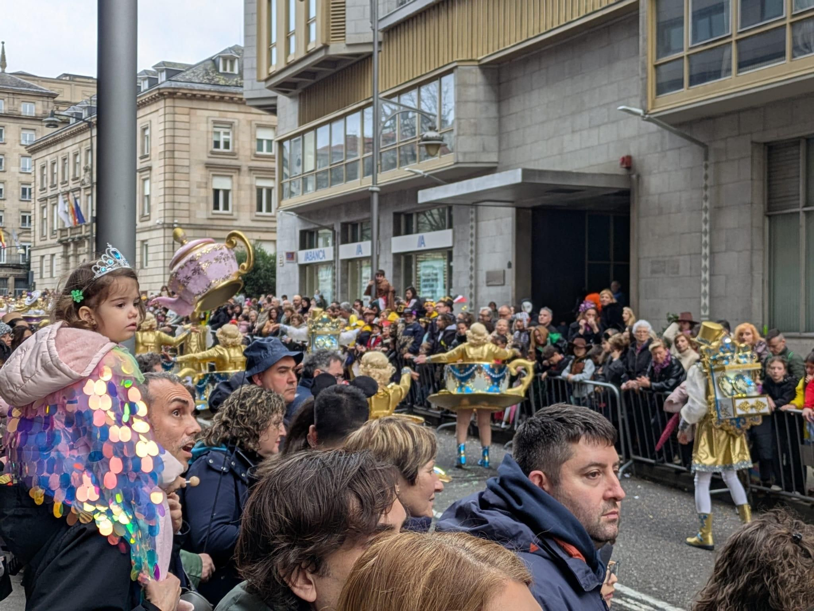 Público aprovechando todo.