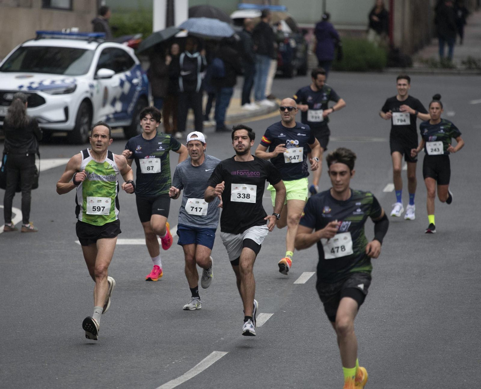 Galería |  Ourense se llena de solidaridad y corredores para la III Carrera Ruta 091 de la Policía Nacional