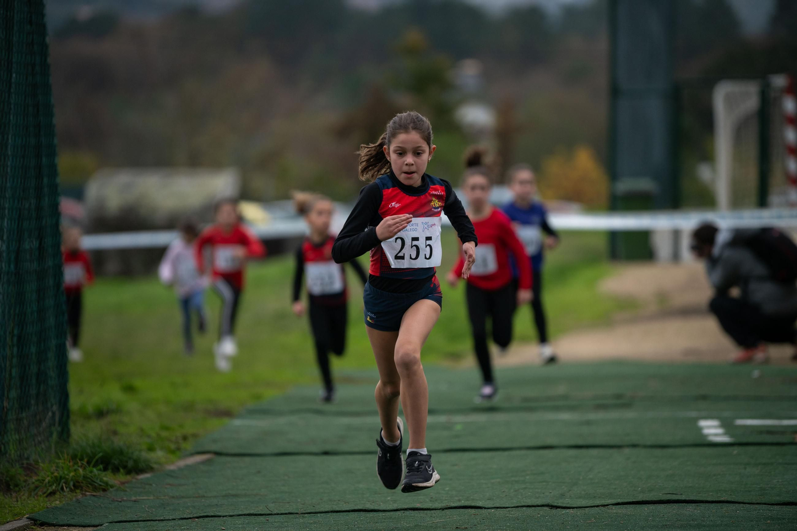Galería | El cross escolar sigue con sus finales comarcales en Pereiro de Aguiar