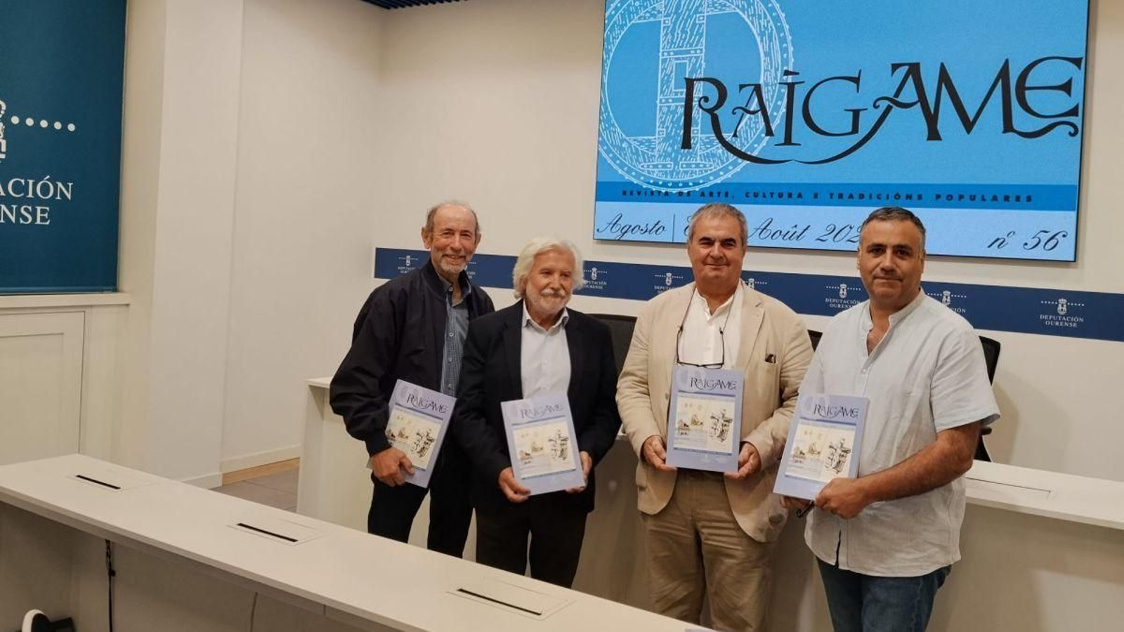 O Pazo Provincial foi o escenario de presentación da revista.