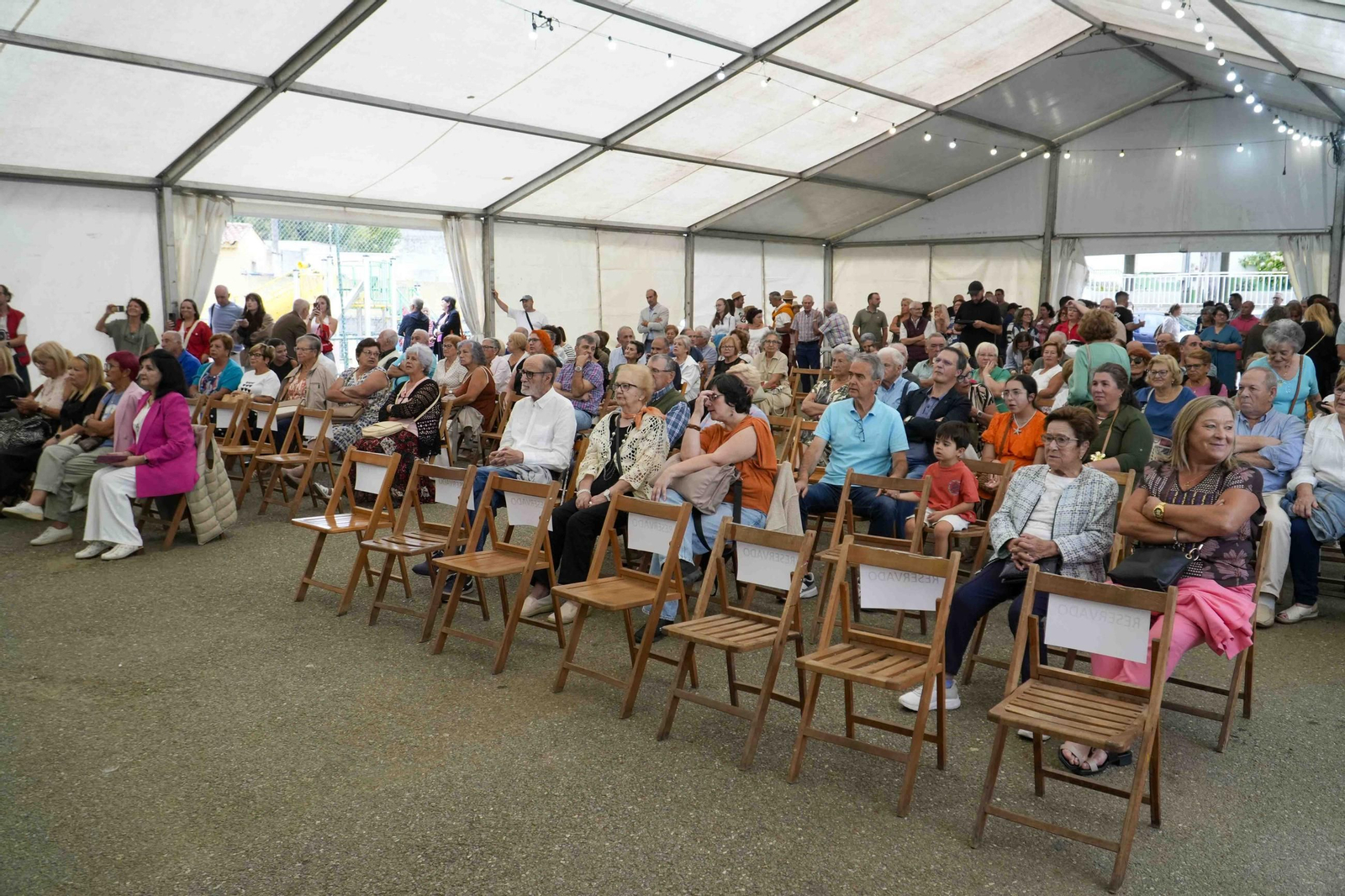 Galería | La Festa da Sidra triunfa en Bembrive con 1.000 litros repartidos