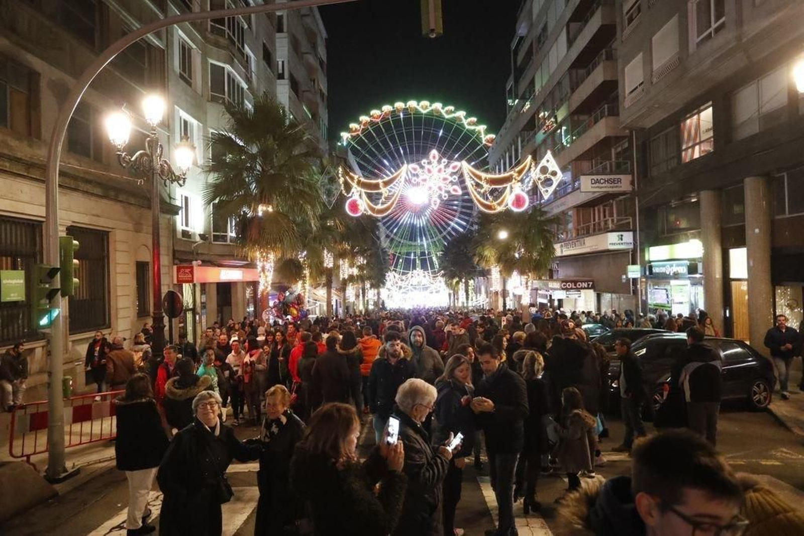 Los turistas invaden Vigo en el Puente159