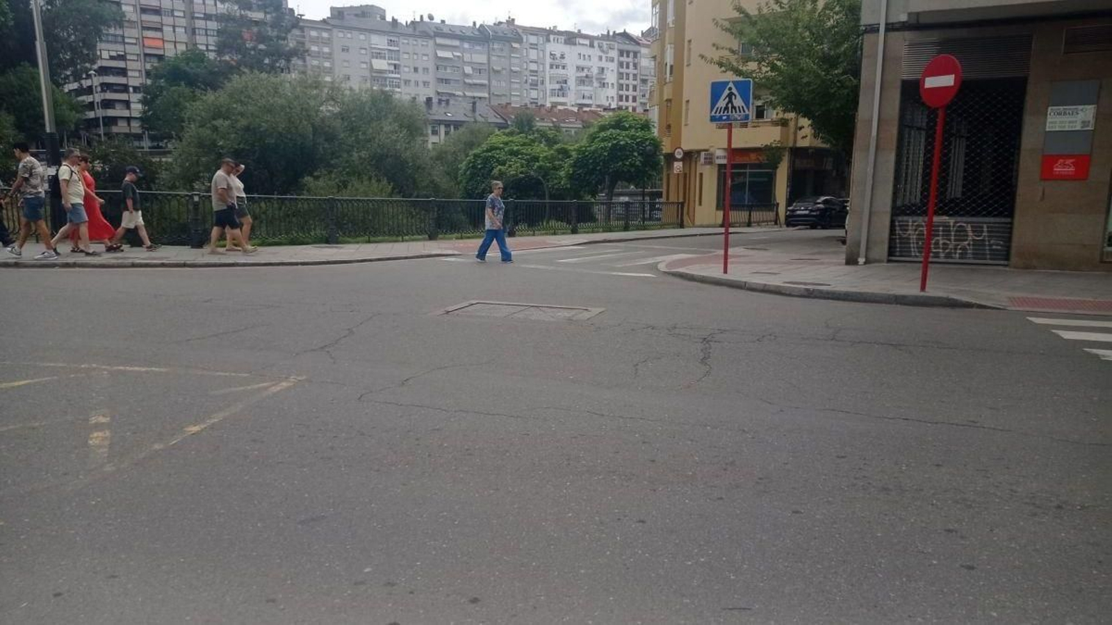 ¿Sabe usted que en la calle Remedios los coches bailan a ritmo de "cla-clá"?