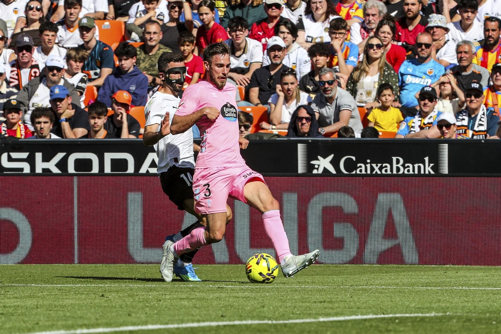 Mingueza en acción.