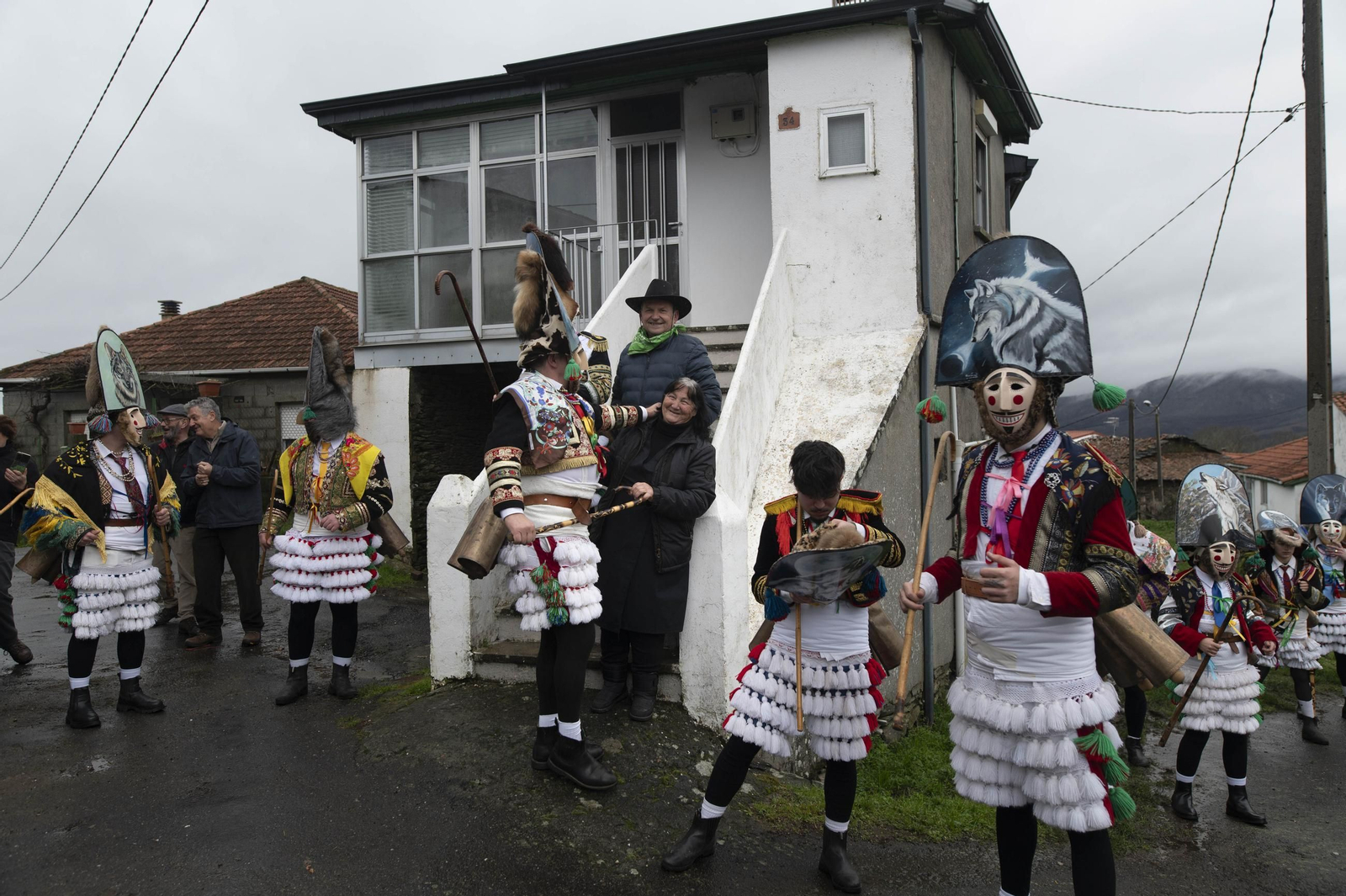 Galería | Los Felos llevan sus trastadas y travesuras a la sierra de Maceda