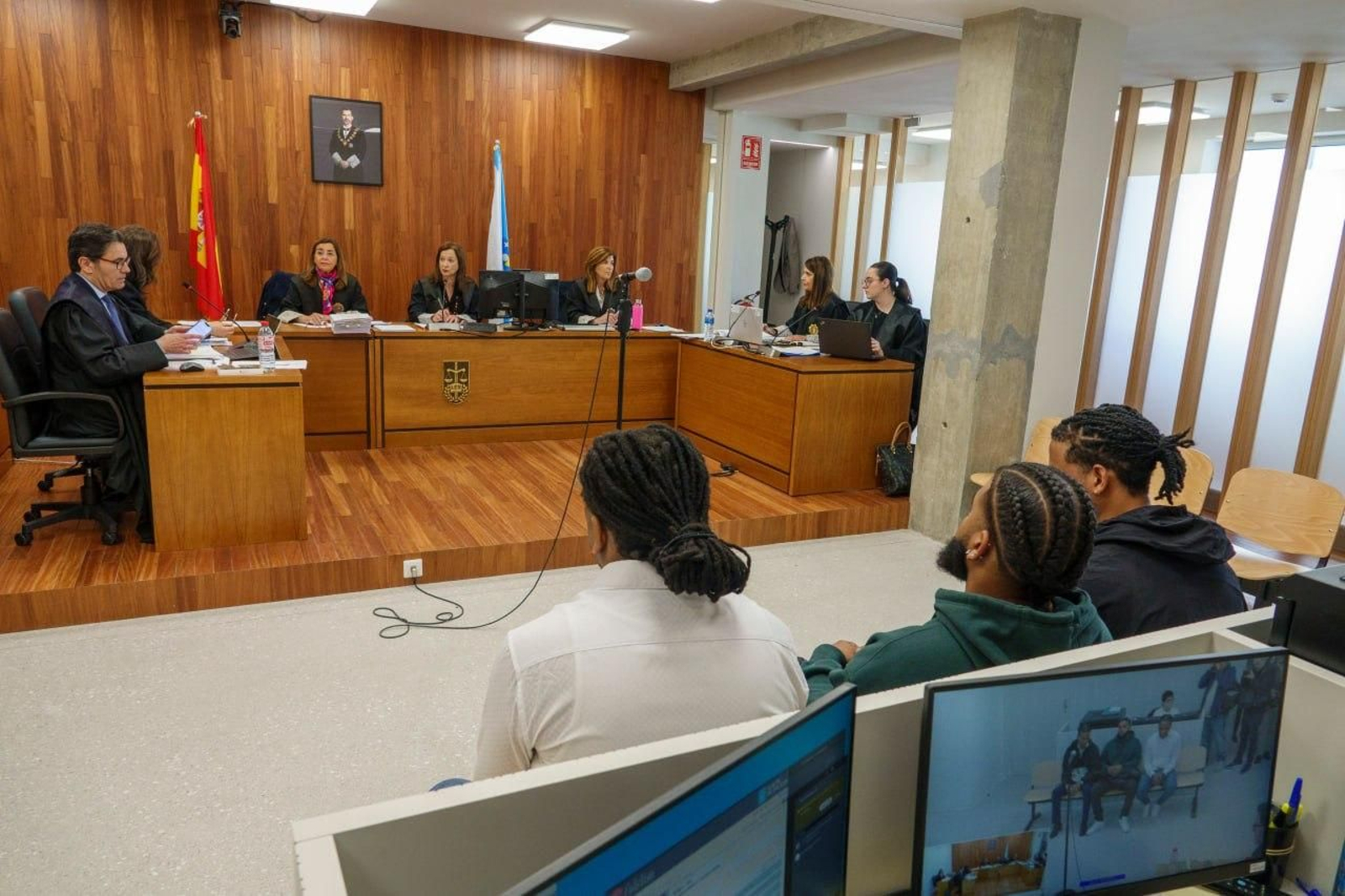 El juicio contra los tres acusados quedó ayer visto para sentencia en la Audiencia en Vigo.