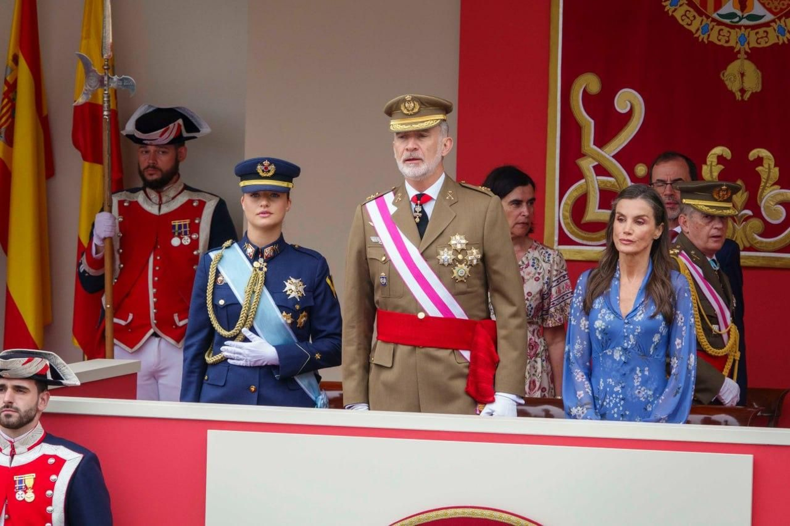 Galería | Las mejores imágenes del histórico Día de las Fuerzas Armadas en Vigo