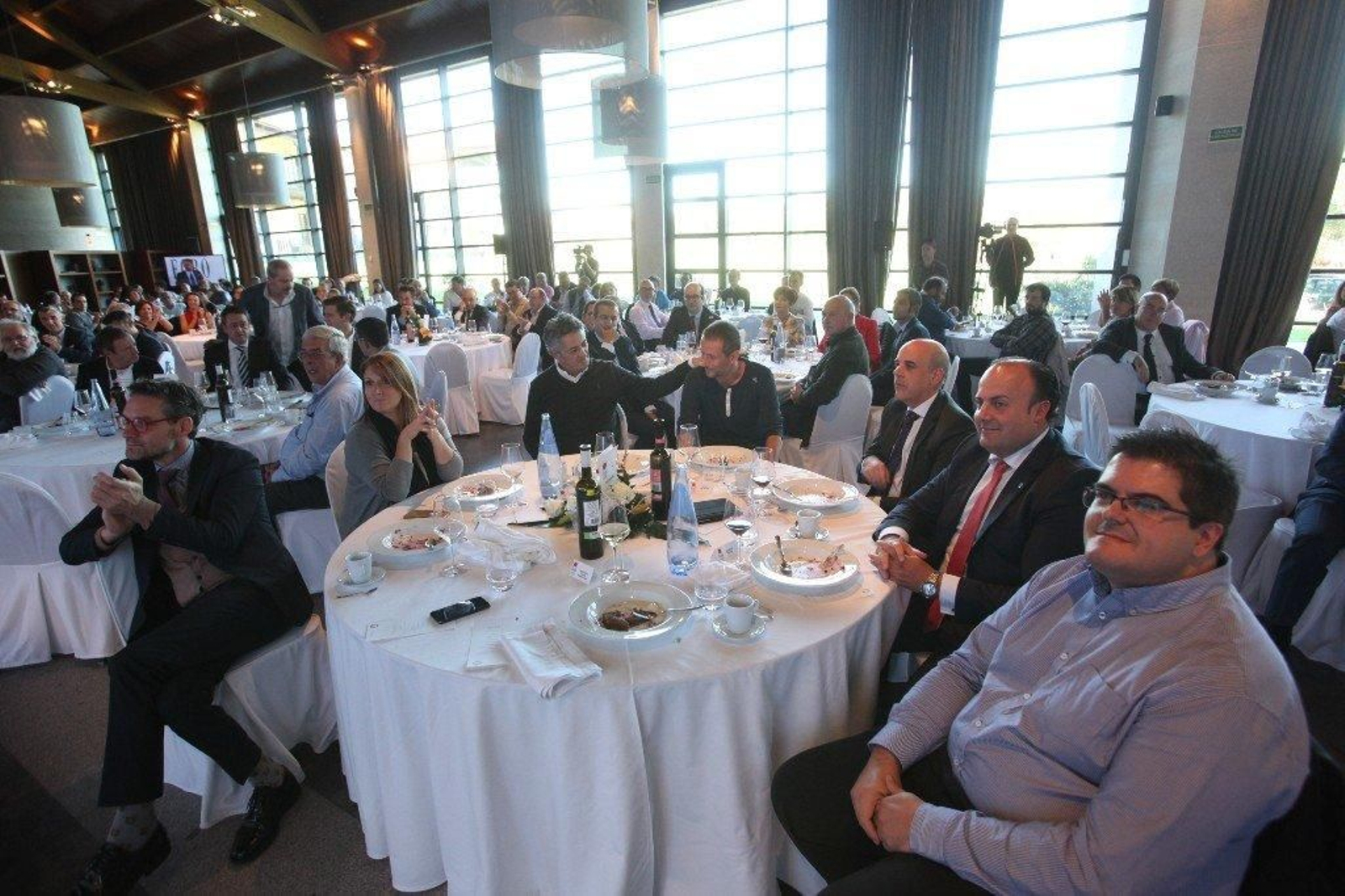 Karel de Beule, en el Foro La Región - 28