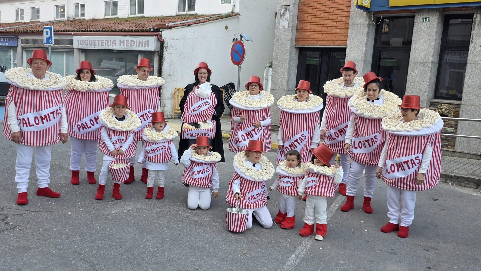 Galería | Trives se vuelca con su Martes de Entroido
