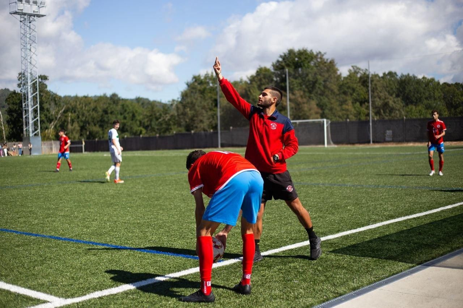 Dando más indicaciones