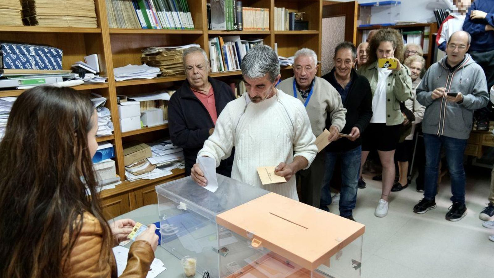 Los vecinos de Villarroya votaron en 29 segundos.